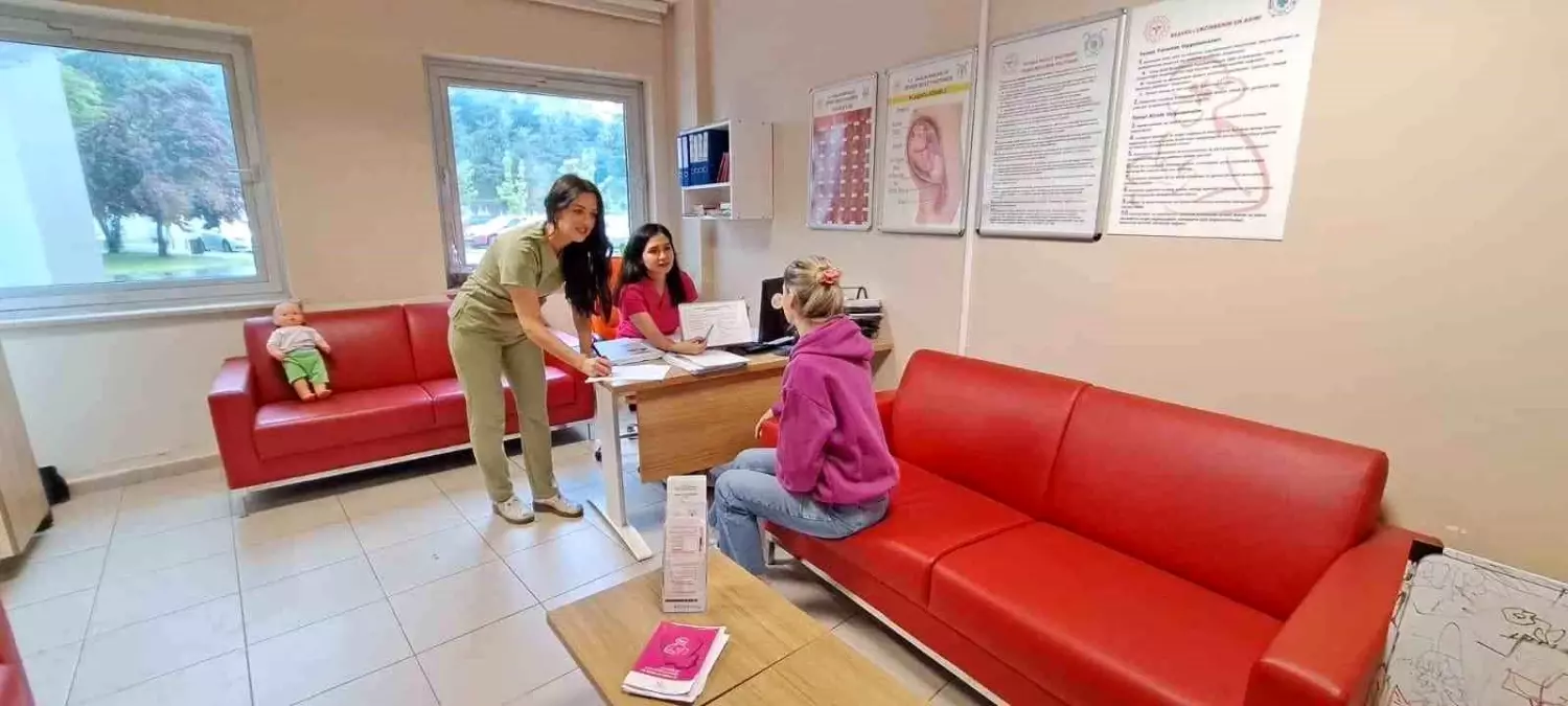 Ebeler Haftası'nda Ebe Mesleğinin Önemi Vurgulandı
