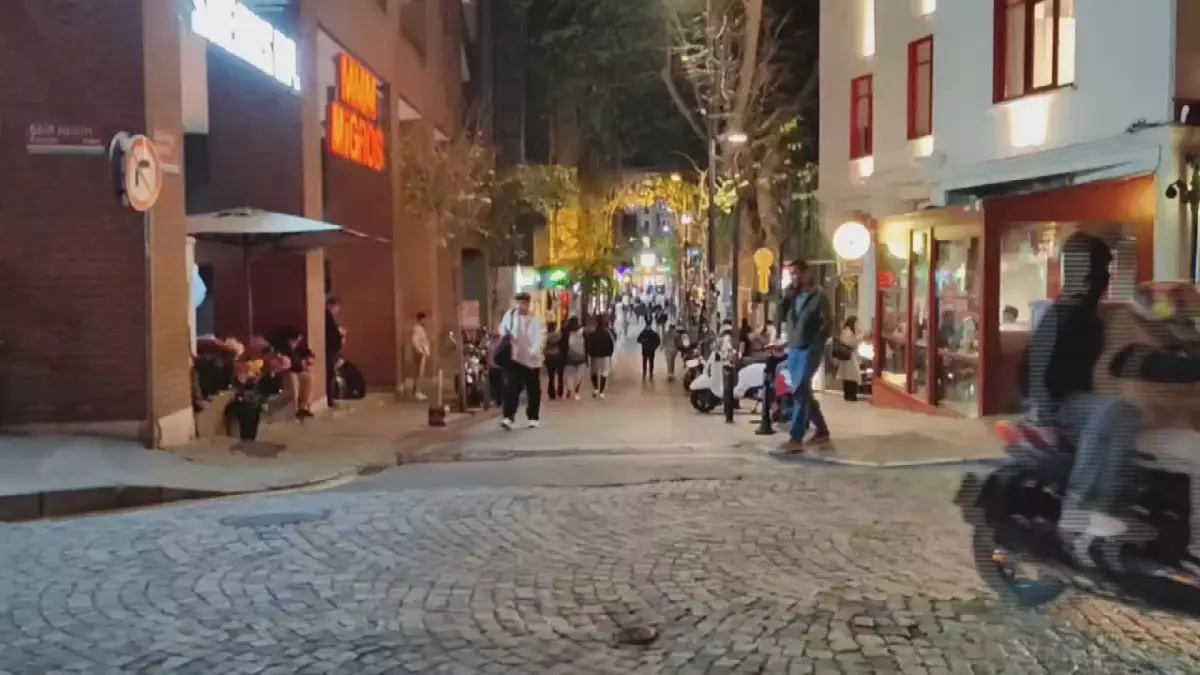 İstanbul'da 4,3 büyüklüğünde deprem