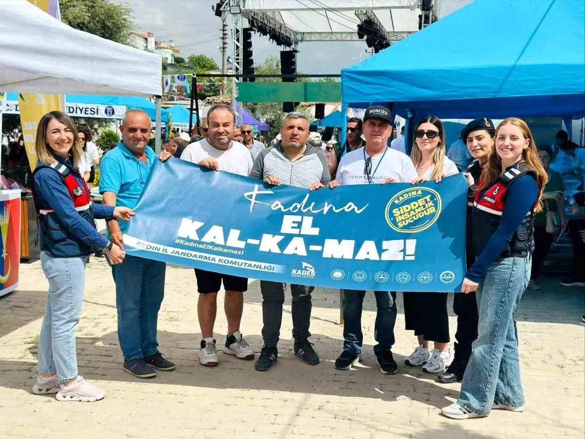 Didim'de Ege Lezzetleri Festivalinde Jandarma Bilgilendirme Faaliyeti Düzenledi