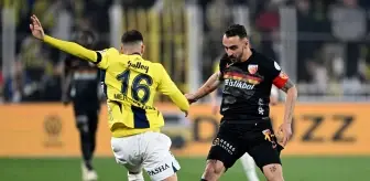 Kadıköy'de Fenerbahçe'yi yıkan futbolcu Galatasaray'a imzayı atıyor