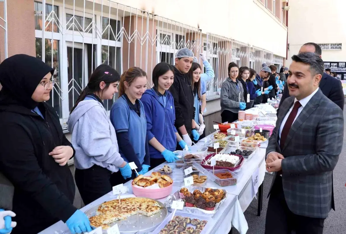 Sivas'ta Hayır Panayırı Düzenlendi