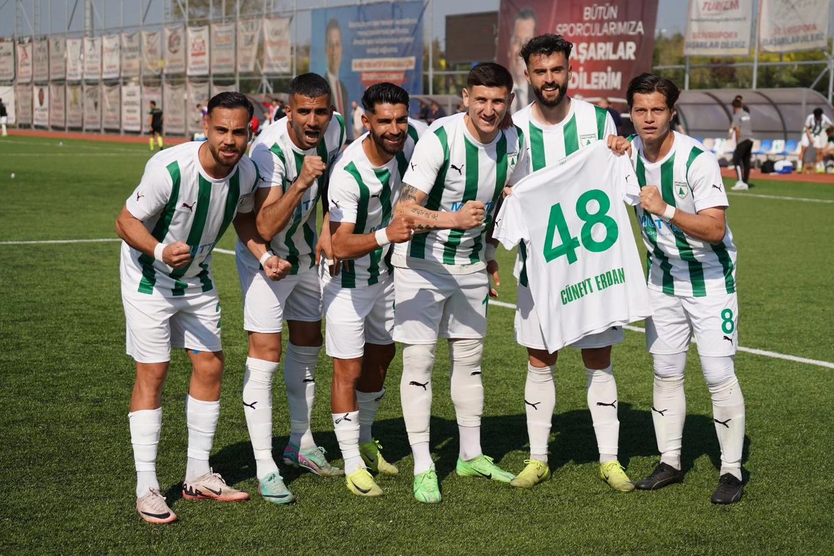 Muğlaspor 18 Yıl Aradan Sonra 2. Lig'e Yükseliyor