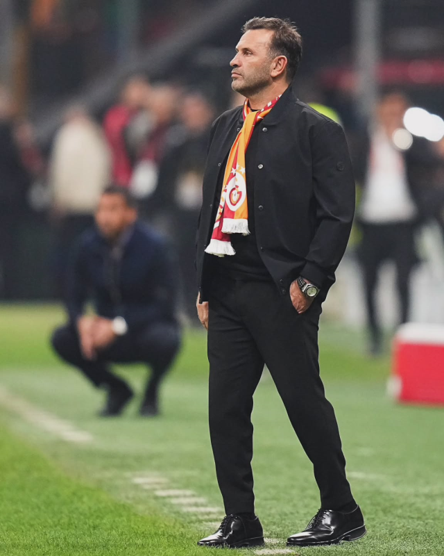 Okan Buruk ve Afra Saraçoğlu sevgili mi? Okan Buruk ve Afra Saraçoğlu sevgili mi?