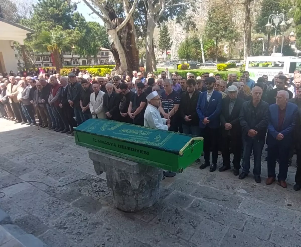Tiyatro ve Dizi Oyuncusu Yavuz Çetin Hayatını Kaybetti