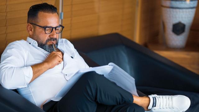 Sabahattin Seven'den Türkiye Ekonomisine ve Bireysel Finans Yönetimine Işık Tutan Yeni Kitap