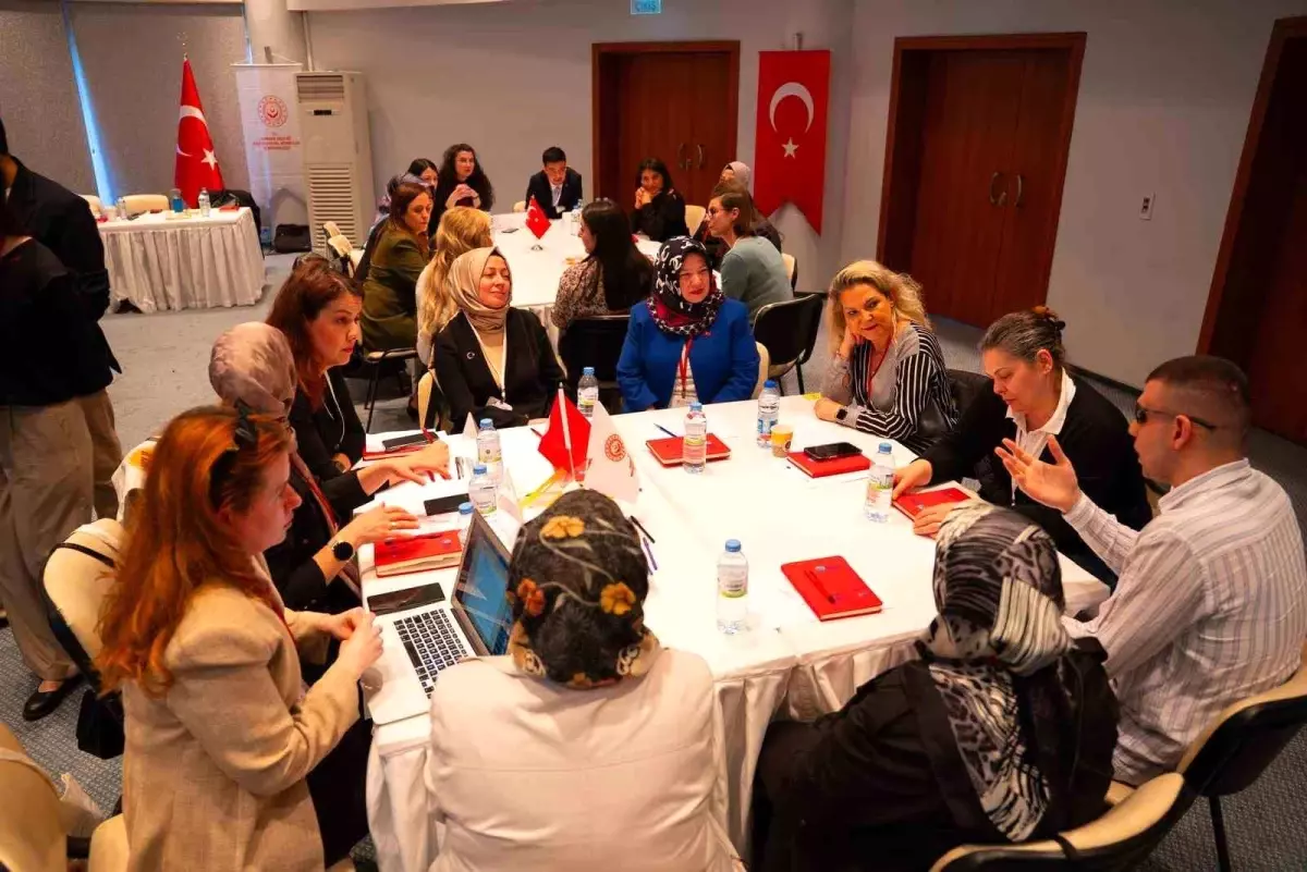 Şehit aileleri ve gaziler, 'Yas Süreci ve Yeniden Hayata Tutunmak' projesiyle bir araya geldi