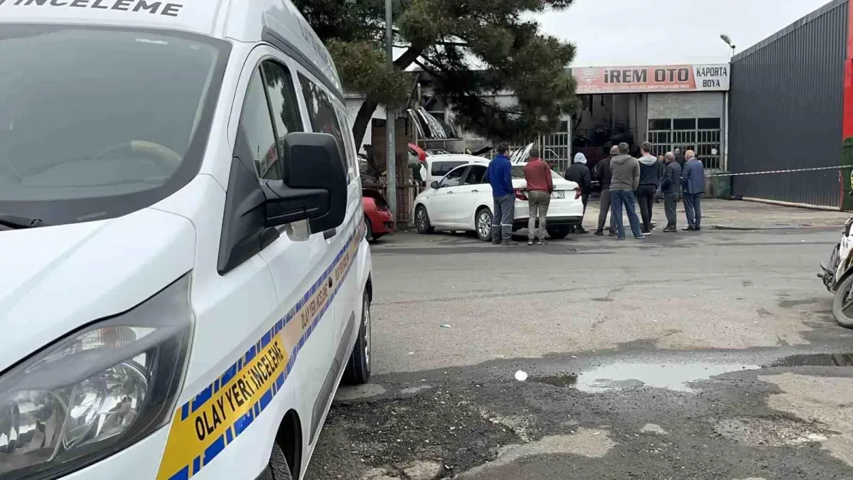 Tekirdağ Çorlu'da Kaporta Atölyesinde Büyük Yangın