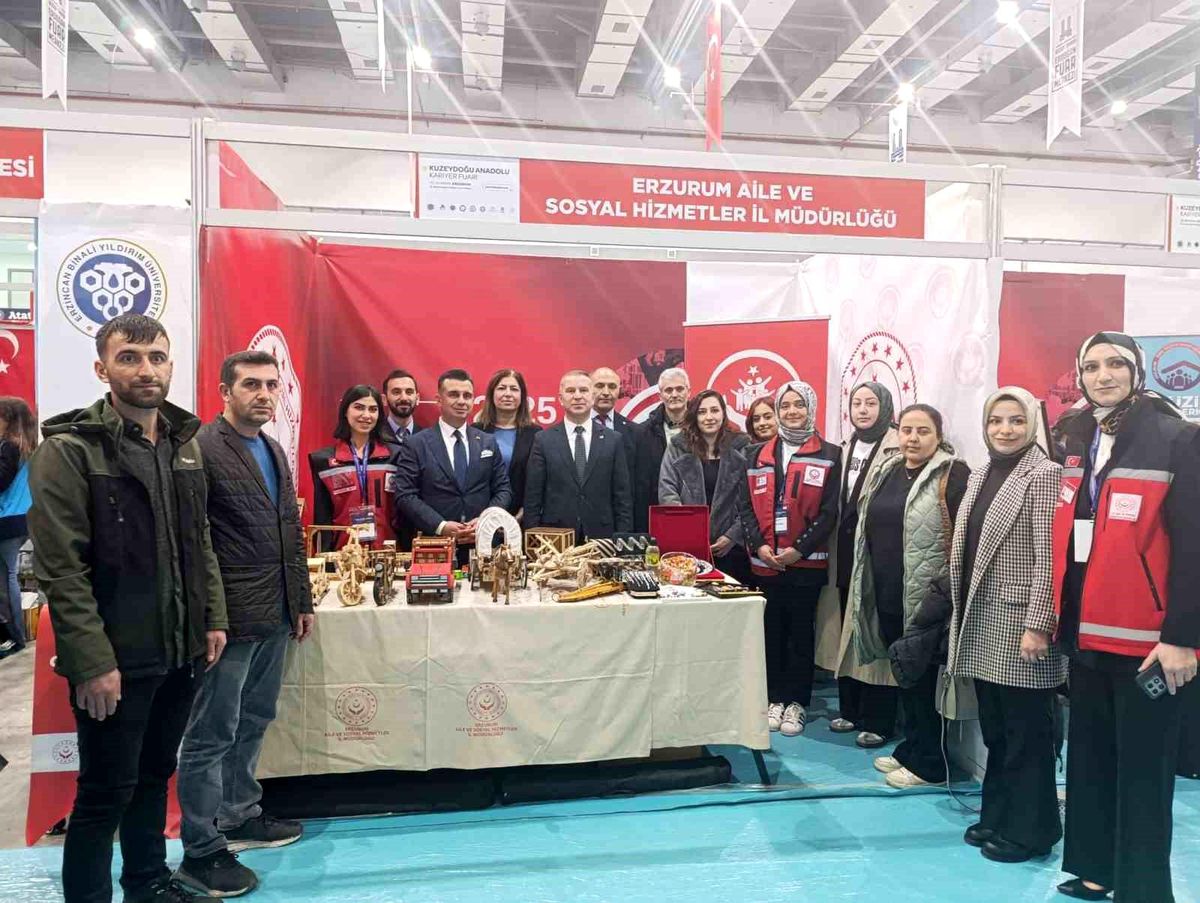 KUZeydoğu Anadolu Kariyer Fuarı'nda Aile ve Sosyal Hizmetler İl Müdürlüğü'nden Yoğun İlgi