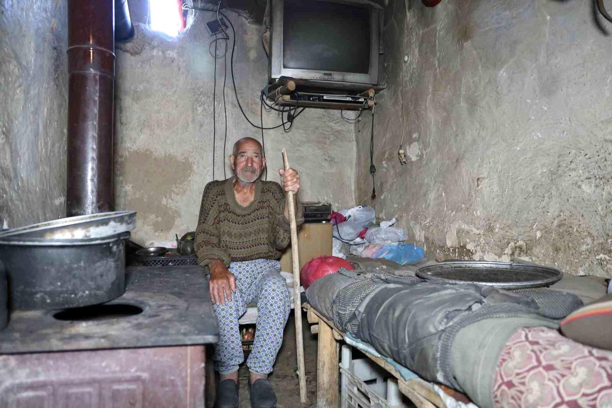 Elazığ'da Kaybolan Suat Amca'nın Dramı: İncitmemek İçin Çizmesini Çıkarmadı