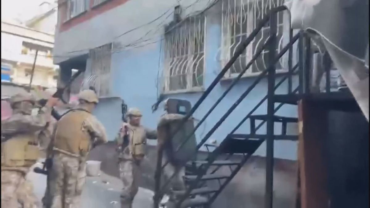 Ataşehir'de Uyuşturucu Ticareti Operasyonu: 6 Bin 710 Hap Ele Geçirildi