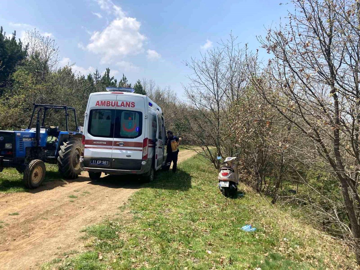 Bilecik'te Motosiklet Kazası: İki Yaralı