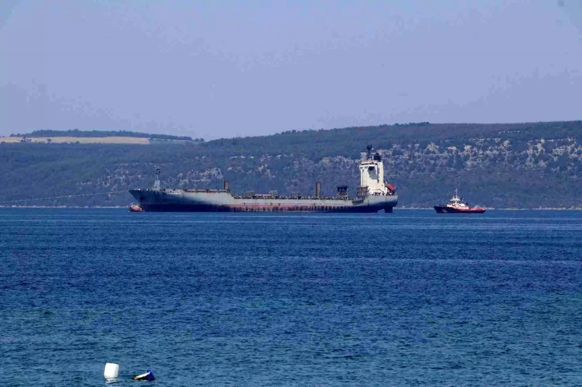 Çanakkale Boğazı'nda Makine Arızası: 'MSC Prosperity 2' Tankeri Demirletildi