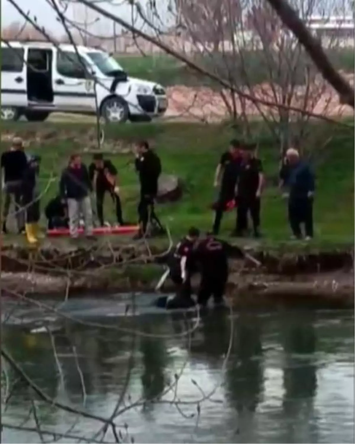 Ceyhan Nehri'nde Erkek Cesedi Bulundu