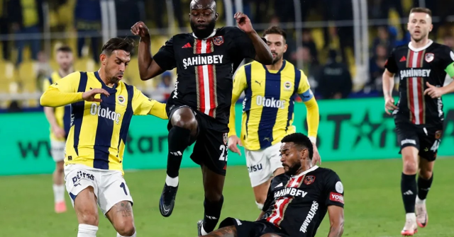 FENERBAHÇE MAÇI CANLI İZLE: Gaziantep FK-Fenerbahçe Süper Lig maçı hangi kanalda canlı yayınlanacak, saat kaçta? FENERBAHÇE MAÇI CANLI İZLE: Gaziantep FK-Fenerbahçe Süper Lig maçı hangi kanalda canlı yayınlanacak, saat kaçta?