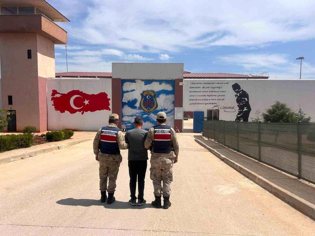 Gaziantep'te FETÖ Üyesi 6 Yıl 6 Ay Hapis Cezalı Şahıs Yakalandı