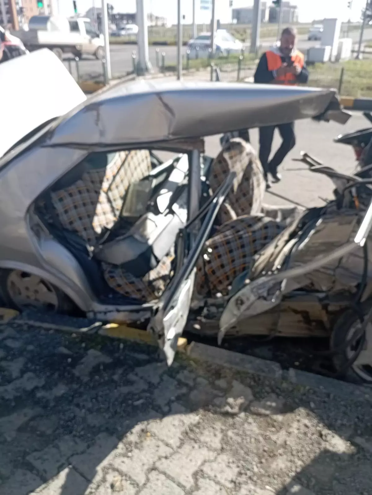 Kars'ta Zırhlı Araç ile Otomobil Çarpıştı: 6 Yaralı