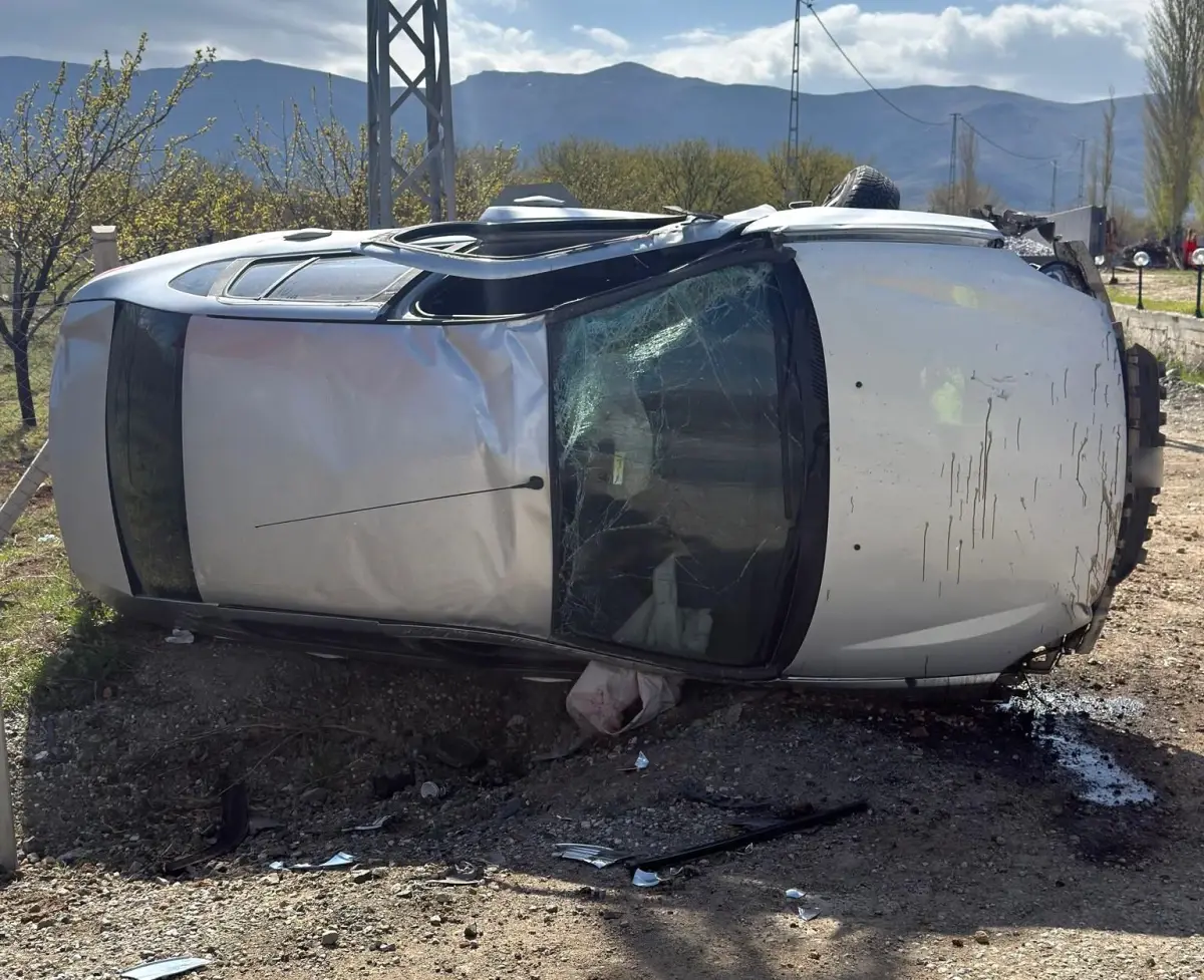 Malatya'da Kaza: Otomobil Takla Attı, Sürücü Yaralandı