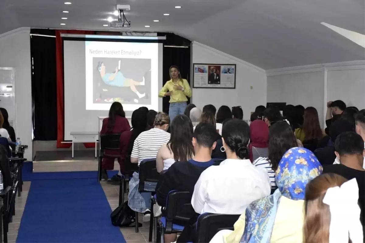 Köyceğiz Sağlık Hizmetleri Meslek Yüksek Okulu'nda Sağlıklı Yaşam Semineri