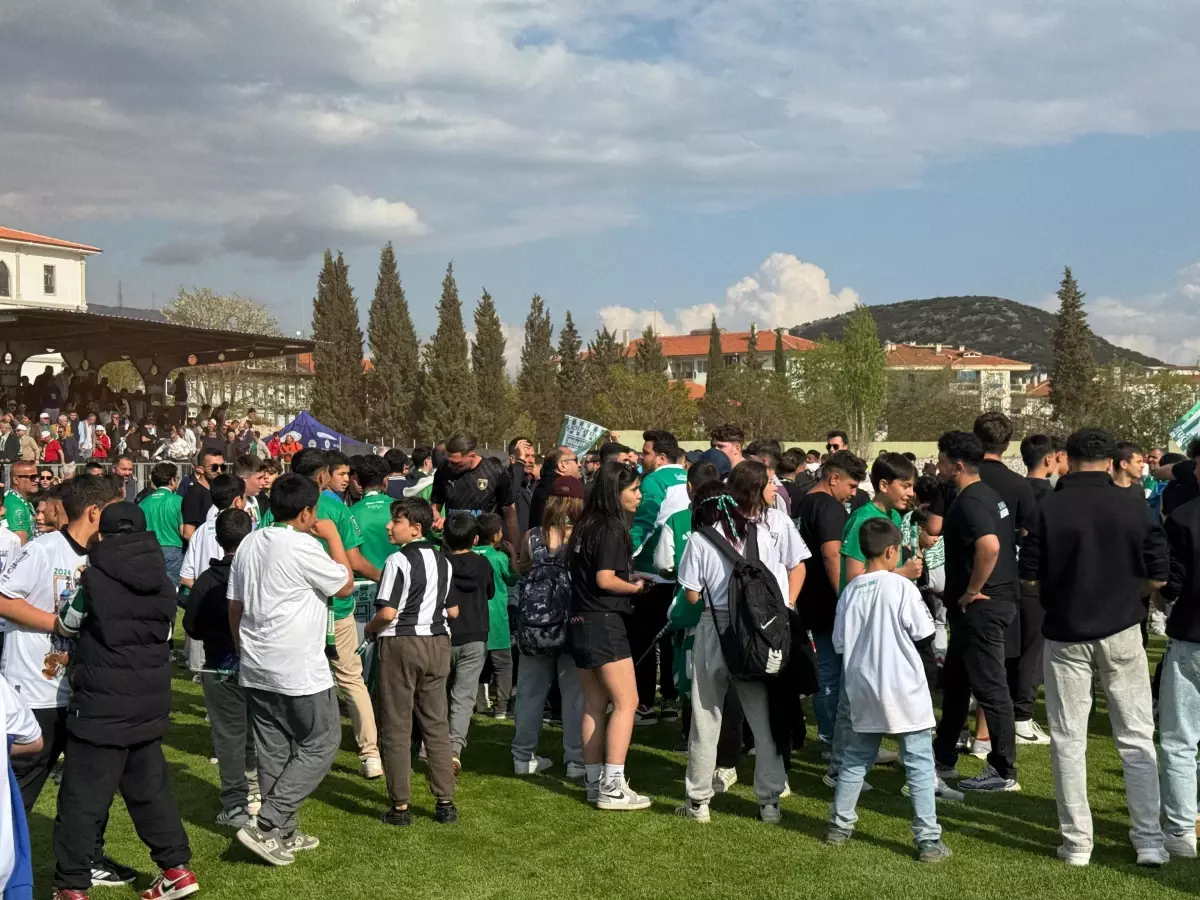 Muğlaspor, 18 Yıl Aradan Sonra 2'nci Lig'e Yükseldi