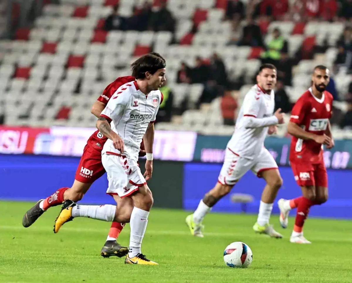 Sivasspor-Antalyaspor Maçında VAR Koltuğunda İspanyol Hakem