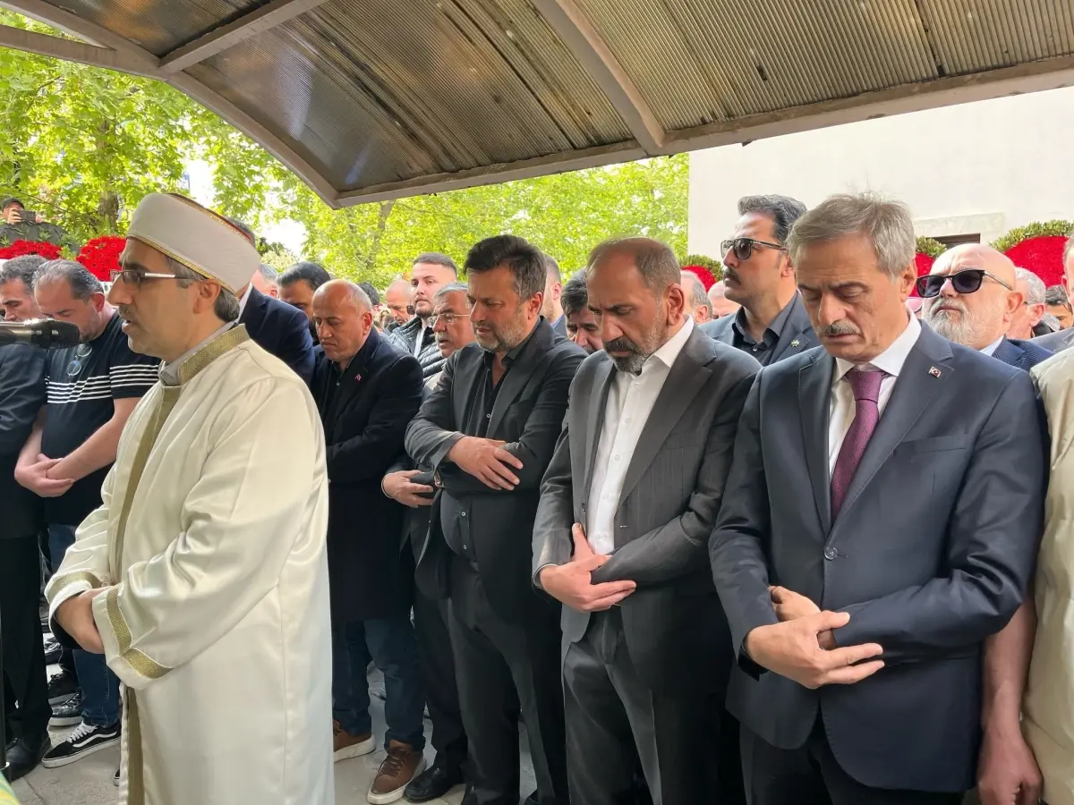 Sakaryalı Teknik Direktör Bülent Uygun'un Kızı Almina Tude Uygun Hayatını Kaybetti
