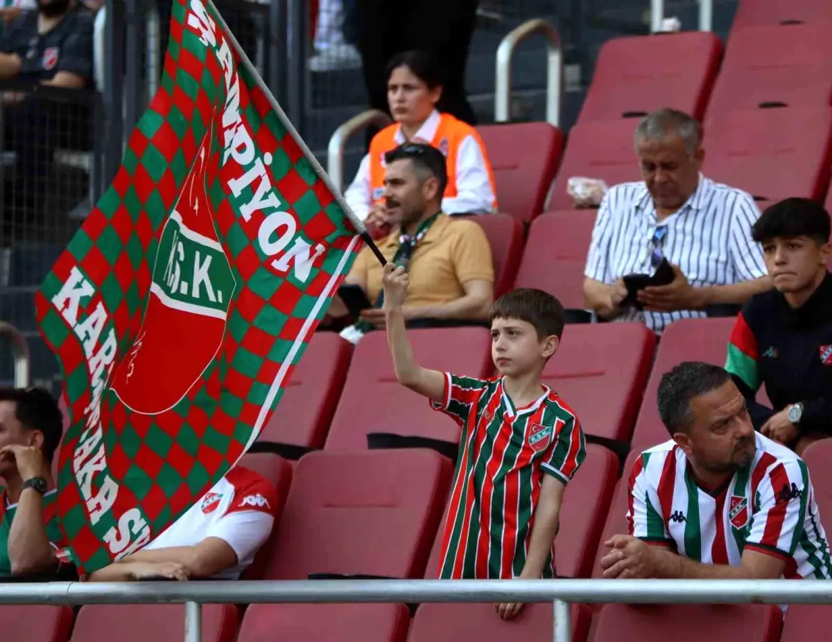Karşıyaka, Bursaspor'u 2-0 Yenerek Zafere Ulaşdı