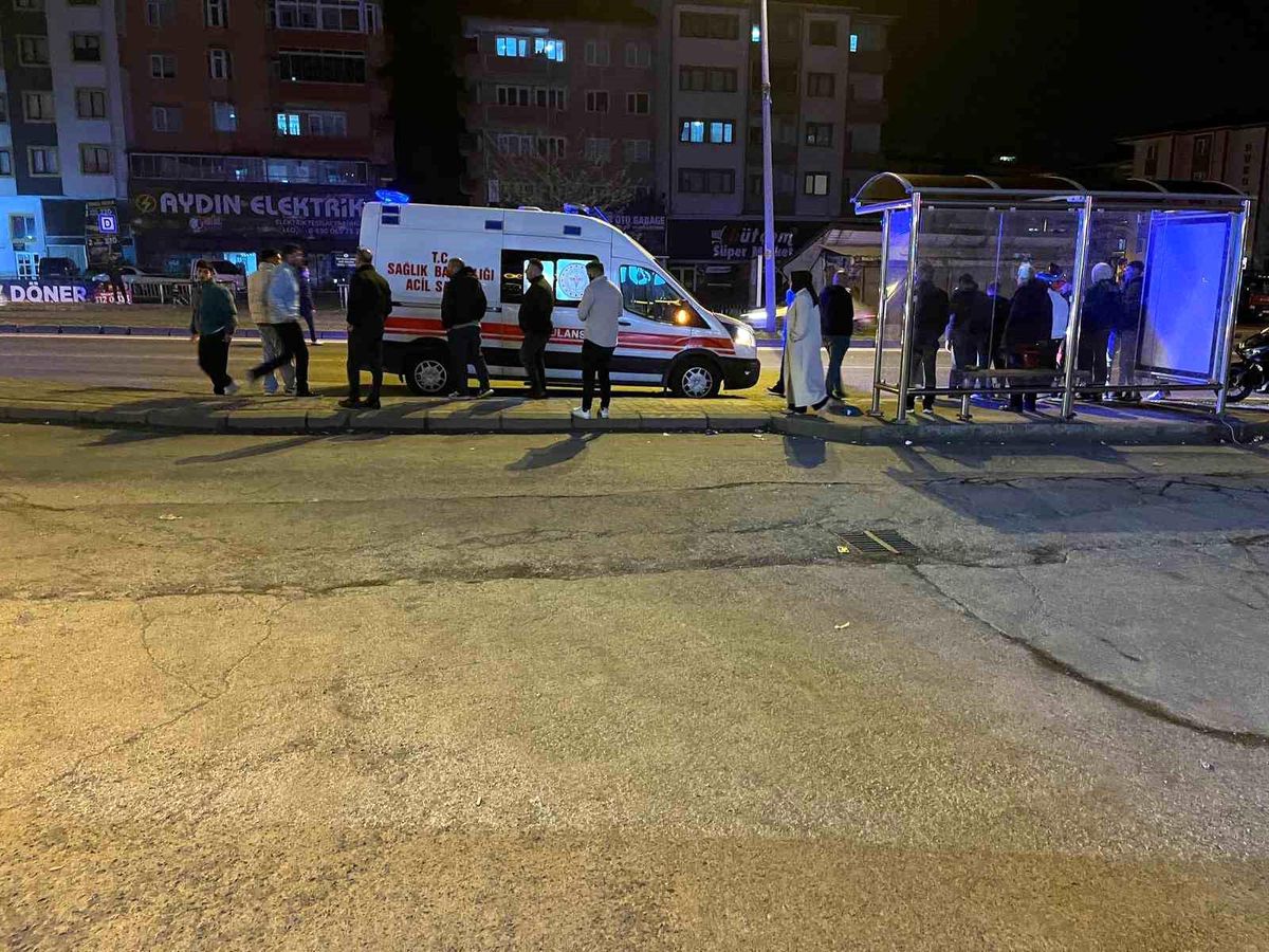 Zonguldak'ta Ambulansın Çarptığı Adam Ağır Yaralandı
