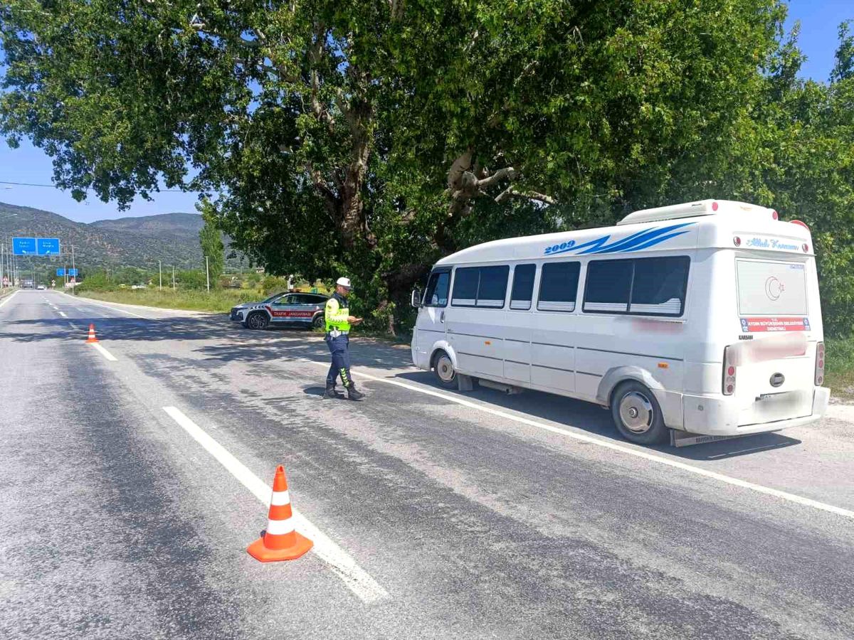 Aydın'da Sivil Trafik Denetimi: Kurallara Uymayan Sürücülere Ceza