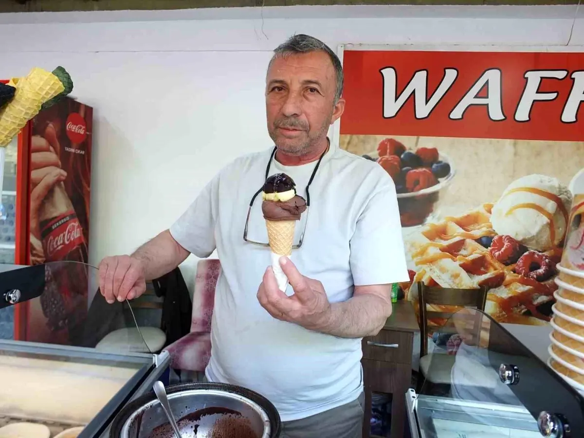 Burhaniye'de 'Askıda Dondurma' Uygulaması Devam Ediyor