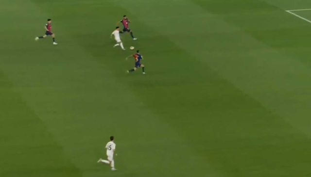 El Clasico'da Arda Güler'e yapılanlar Real Madrid taraftarlarını çıldırttı El Clasico'da Arda Güler'e yapılanlar Real Madrid taraftarlarını çıldırttı