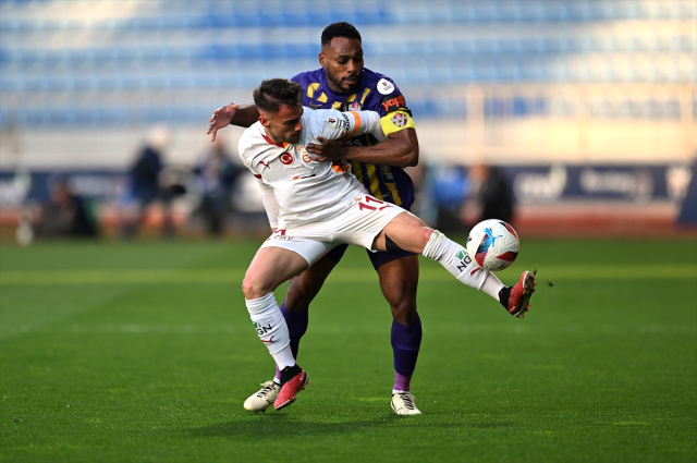 Galatasaray, Eyüpspor'u 5-1 mağlup etti Galatasaray, Eyüpspor'u 5-1 mağlup etti