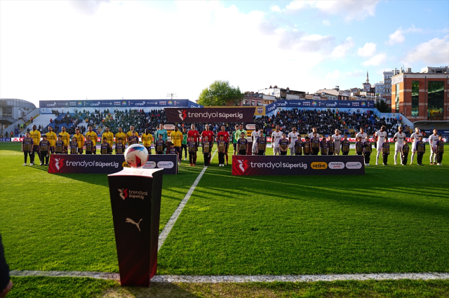 Galatasaray, Eyüpspor'u 5-1 mağlup etti Galatasaray, Eyüpspor'u 5-1 mağlup etti