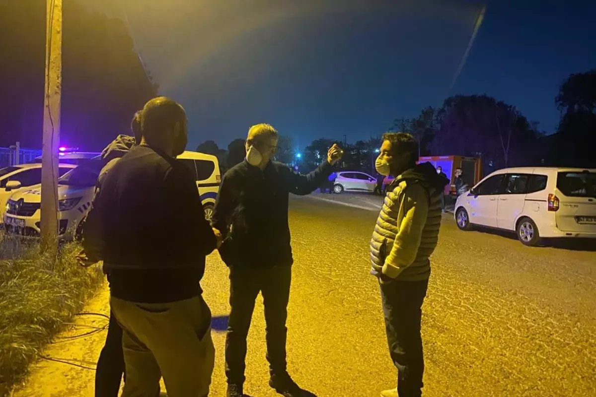 Mahalleyi koku sardı, ekipler alarma geçti