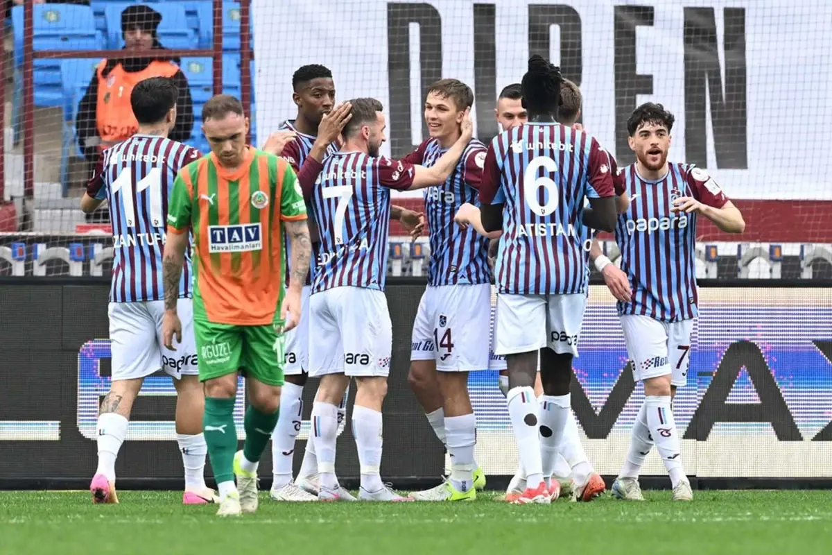 Trabzonspor, Alanyaspor'u 4-3 mağlup etti