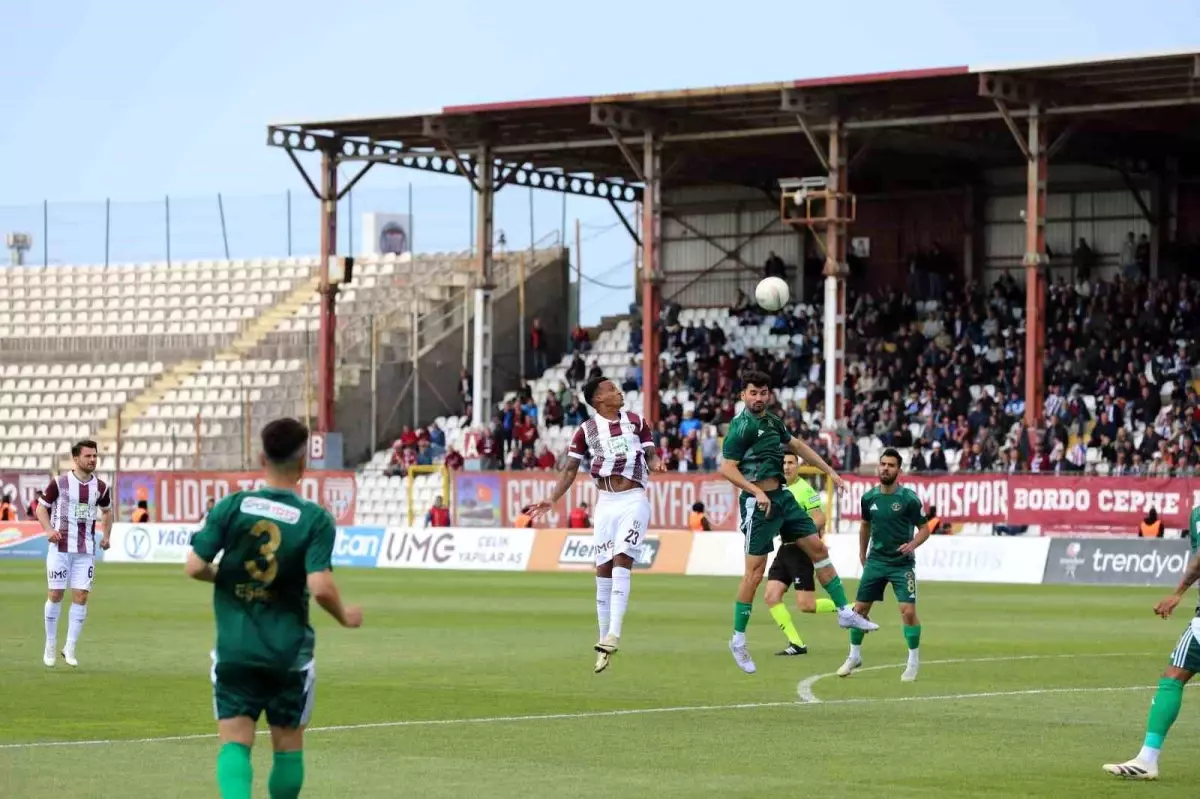 Bandırmaspor, Esenler Erokspor'u 1-0 Mağlup Etti