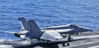 ABD'ye ait bir FA-18E tipi savaş uçağı denize düştü