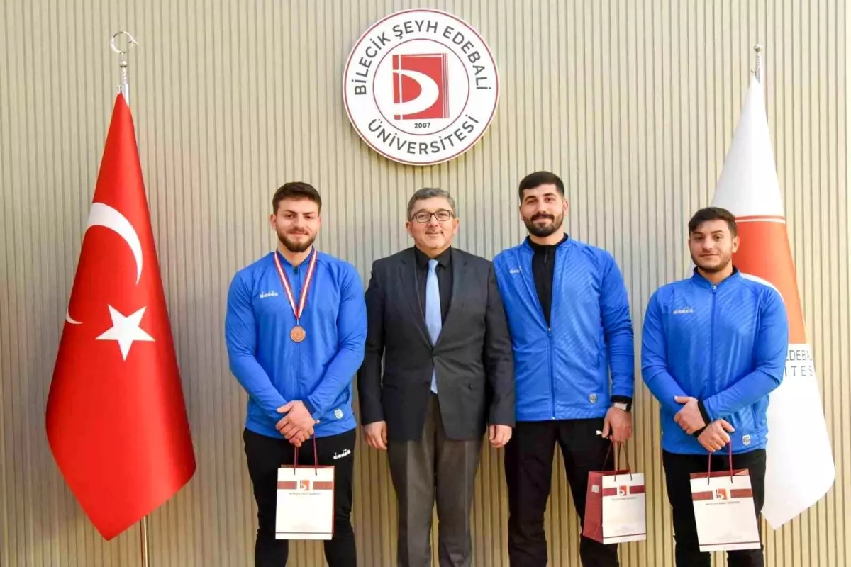 Bilecik Şeyh Edebali Üniversitesi'nden Çifte Başarı