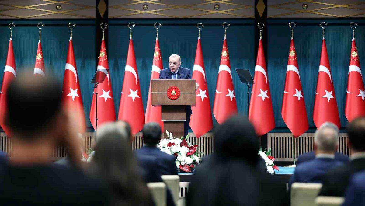 Cumhurbaşkanı Erdoğan: 'İstanbul, sizin siyasi ikbal heveslerinize kurban edilecek bir şehir değildir'