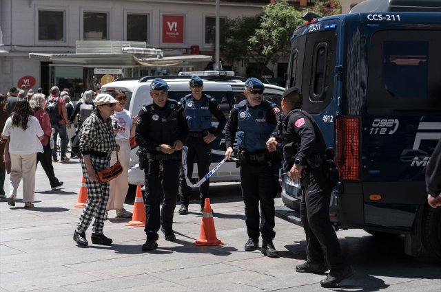 İspanya, Belçika, Fransa, Andorra ve Portekiz'de elektrikler kesildi