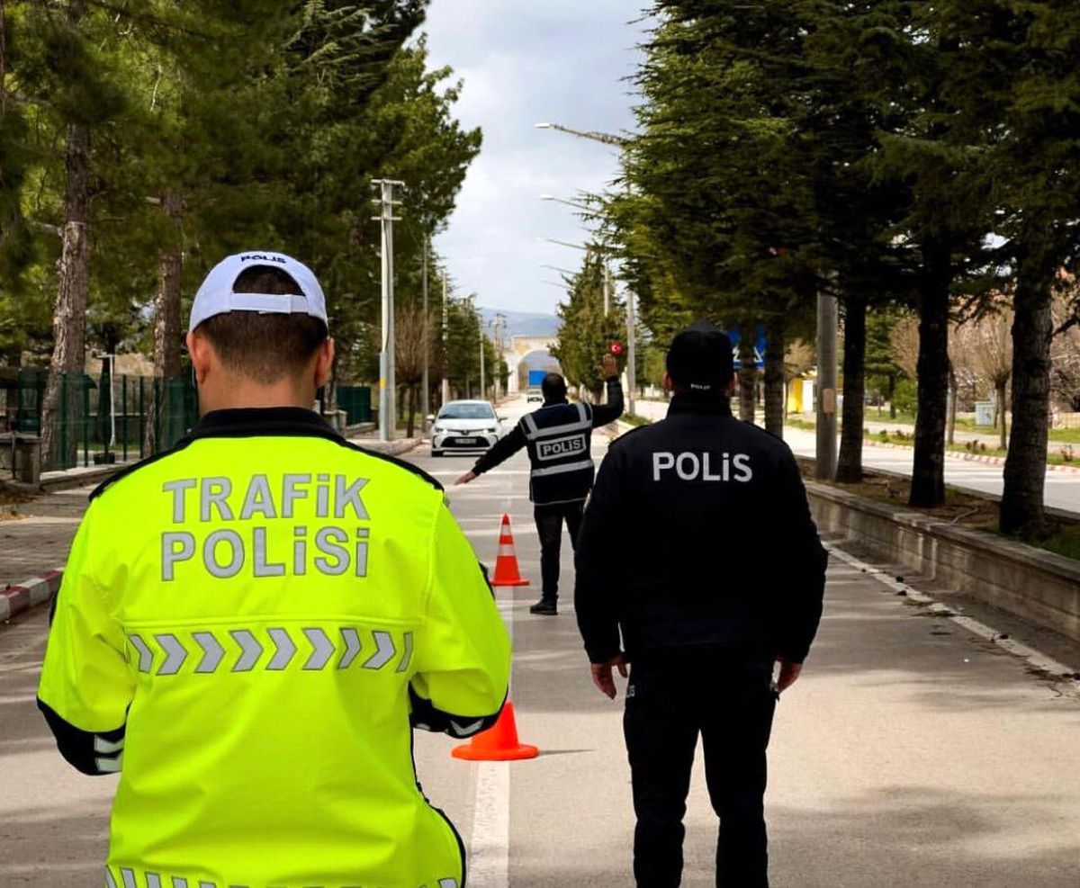 Isparta'da Denetimlerde 40 Aranan Kişi Yakalandı