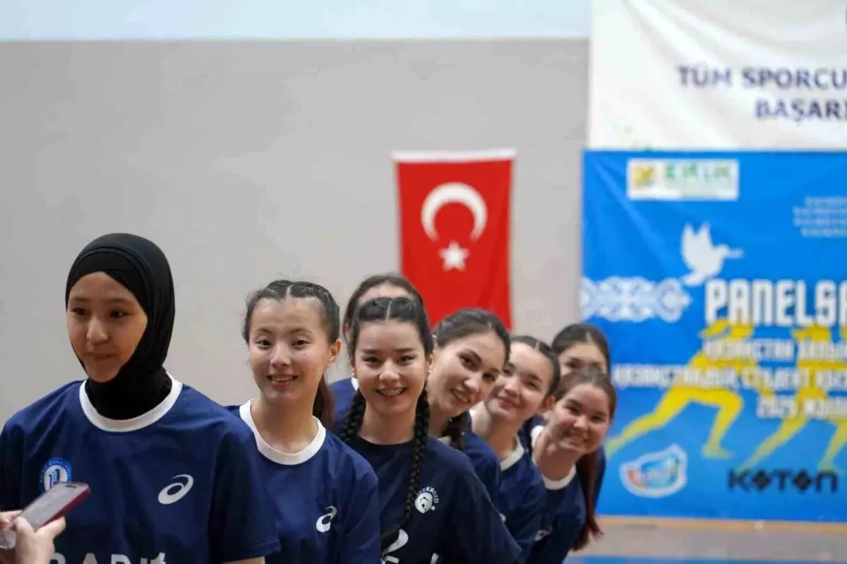 PANELSAN CUP 2025 Kadın Voleybol Turnuvası Bartın'da Yapıldı