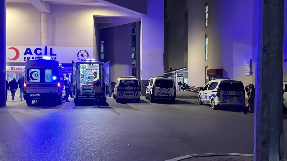 Kocaeli'de İki Grup Arasında Silahlı Kavga: 5 Yaralı