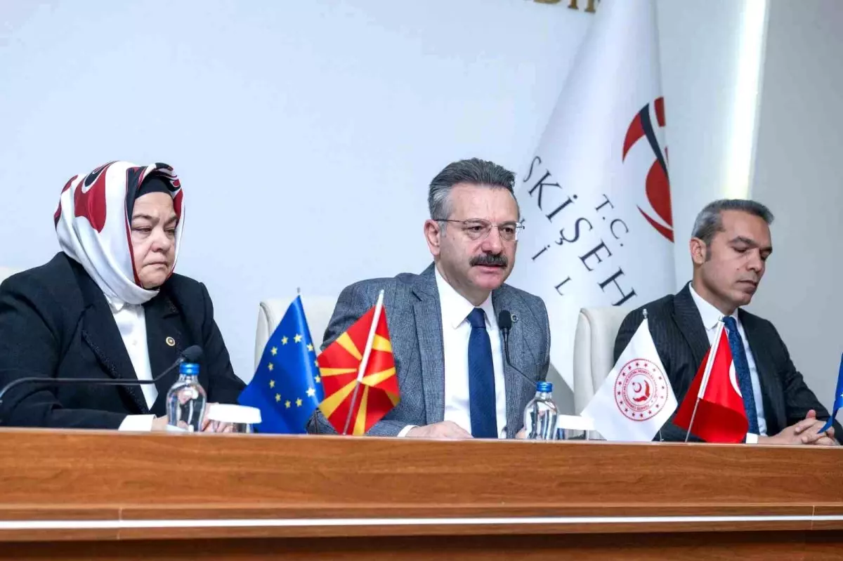 Eskişehir'de Bağımlılıkla Mücadele İçin Uluslararası İş Birliği Toplantısı Düzenlendi