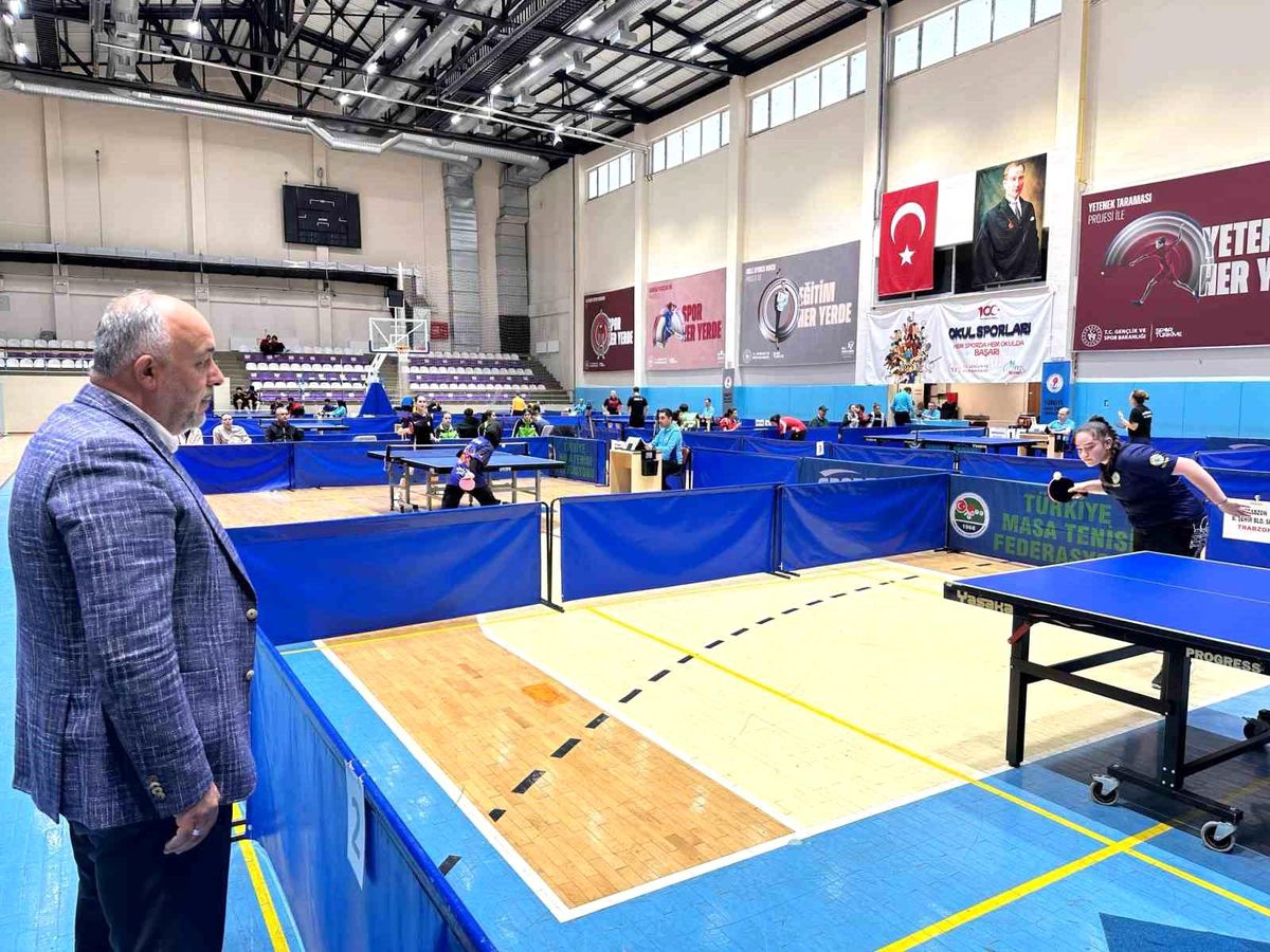 Afyonkarahisar'da 2. Lig Üçüncü Etap ve Play-Off Masa Tenisi Müsabakaları Başladı