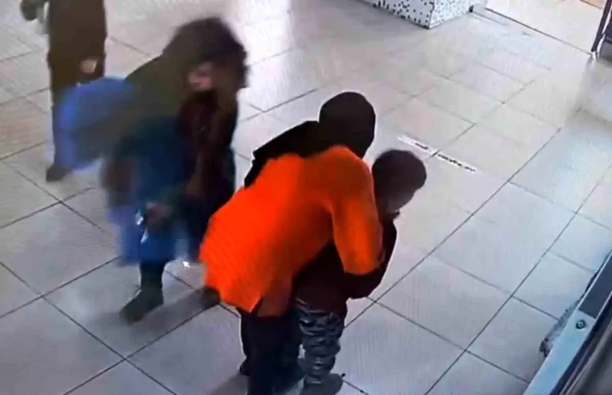 Öğretmenden Hayat Kurtaran Müdahale: Heimlich Manevrası