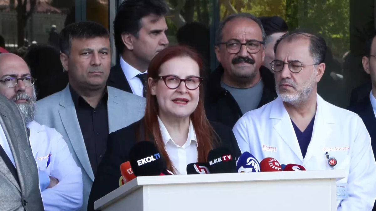 Sırrı Süreyya Önder'in Sağlık Durumu Ciddileşiyor