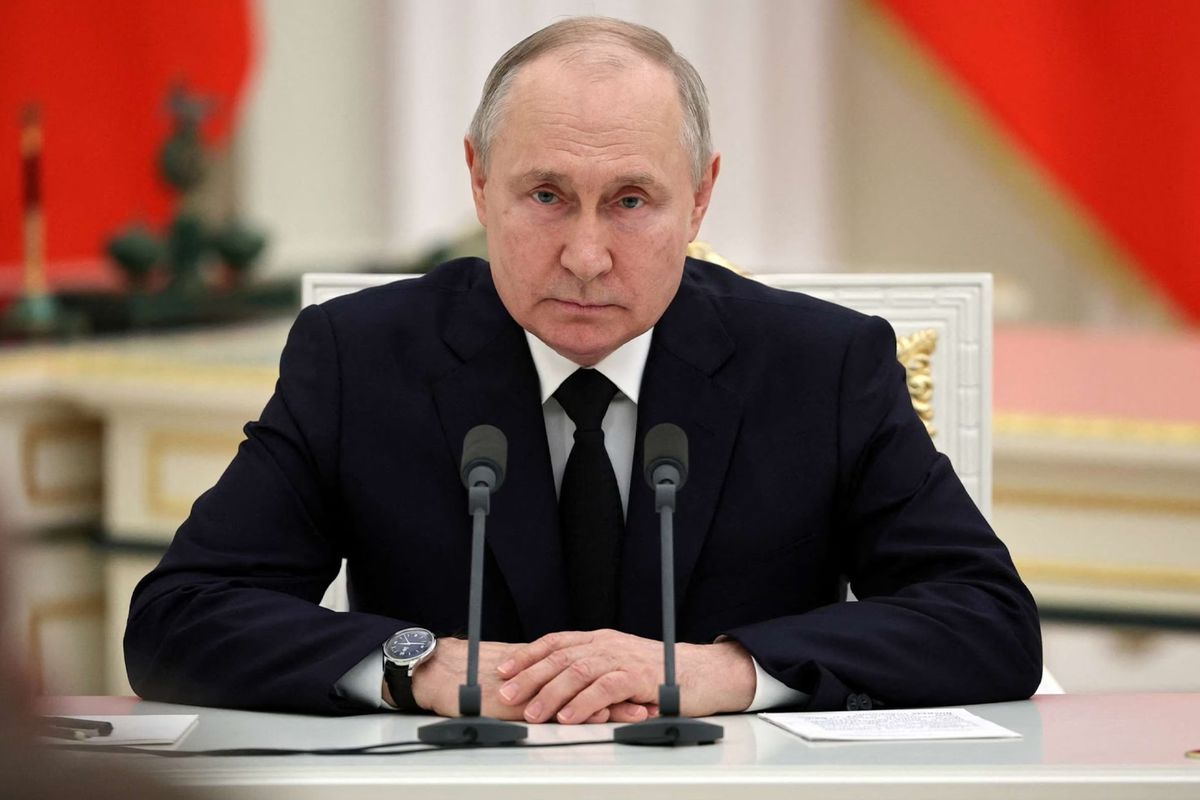 Putin geçici ateşkes ilan etti