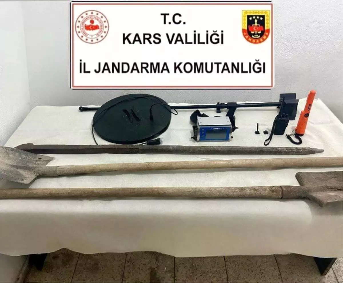 Define AVCILARINA SUÇÜSTÜ