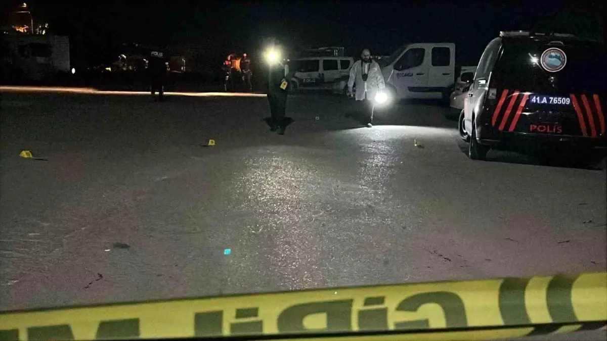 Kocaeli'de İki Grup Arasında Silahlı Kavga: 5 Yaralı
