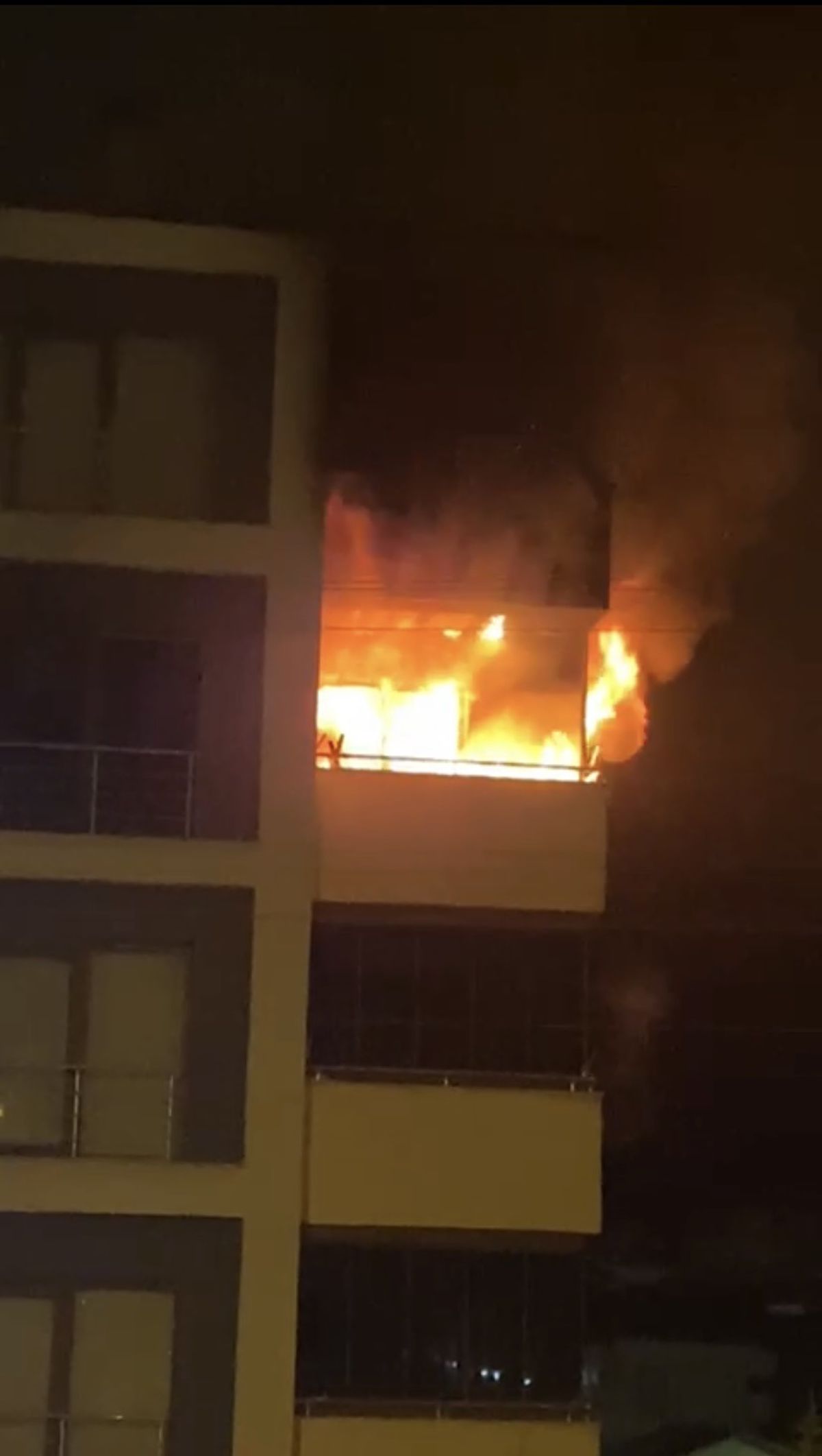 Karabük'te Eşiyle Tartışan Kadın, Evini Yaktı
